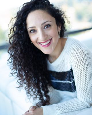 Photo of Bahareh Yaraghi, Registered Psychotherapist (Qualifying), MA