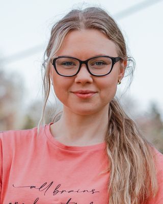 Photo of Valeriya Demydenko, MA, BA, Registered Psychotherapist (Qualifying)