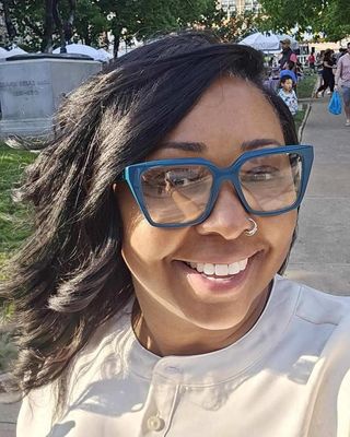 Photo of Veronica Logan, Clinical Social Work/Therapist, LCSW-C