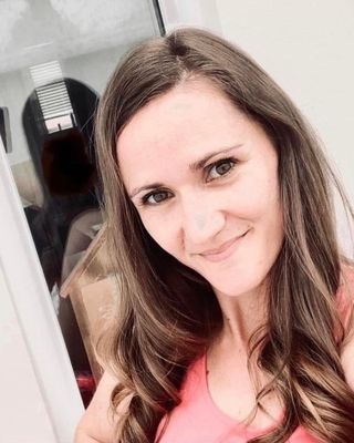 Photo of Carly Jane Francis, Psychotherapist, MBABCP