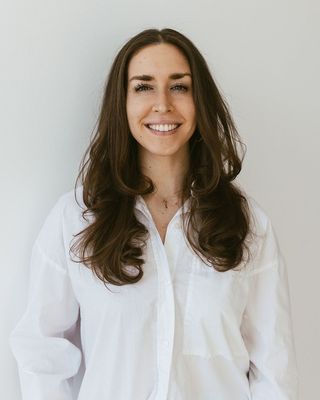 Photo of Laura Mallow, Licensed Professional Counselor, MA, LPC