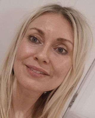 Photo of Davina Eluned Richards, Counsellor, BACP