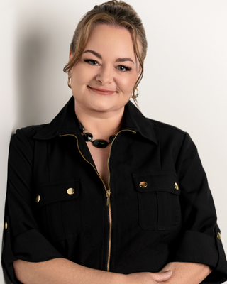 Photo of Tammy Currie, Registered Social Worker, MSW, RSW