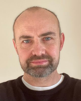 Photo of Scott Ballinger, Counsellor, MSc, MBACP