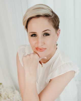 Photo of Amanda Lewis, Clinical Social Work/Therapist, MSW, LSW