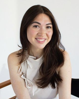 Photo of Dr. Natalie Dungey, Marriage & Family Therapist Associate, PsyD, AMFT