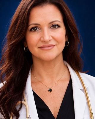 Photo of Dr. Luiza Triolo, Psychiatric Nurse Practitioner, PsyD, PMHNP-B