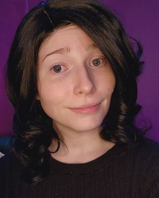 Photo of Leiah Aleksich, Pre-Licensed Professional, LSW