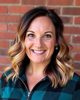 Photo of Jen Walter, Counselor, LPC-IT