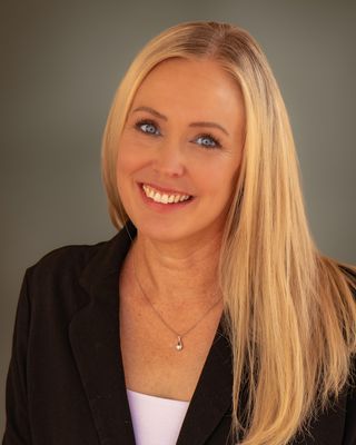 Photo of Alyson Larson, Psychiatric Nurse Practitioner, PMHNP