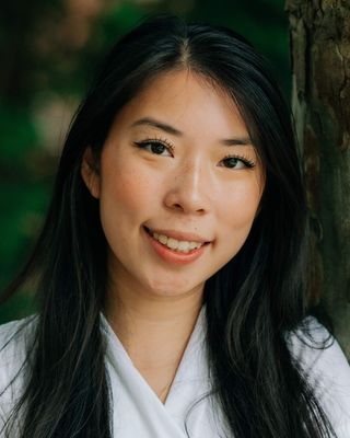 Photo of Mia Yau, Clinical Social Work/Therapist, LMSW