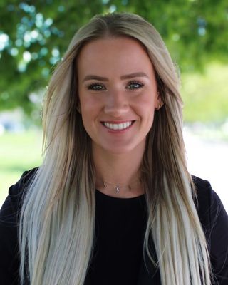 Photo of Kelsey Romanoff (Naperville Wellness And Counseling), LCPC, Licensed Clinical Professional Counselor 