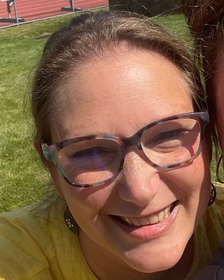 Photo of Bernadine Santai-McNamara, Clinical Social Work/Therapist, LCSW