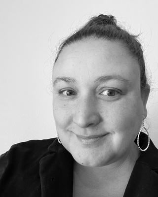 Photo of Kelly Holland, Clinical Social Work/Therapist, LICSW