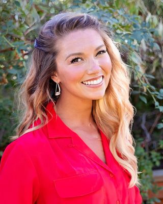 Photo of Hannah Covey, Counselor, CMHC