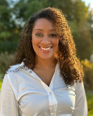 Photo of Jaqualine Shibley, Pre-Licensed Professional