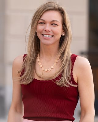 Photo of Kate Duskey, Clinical Social Work/Therapist, LPCC-S, MA, DARTT, BS