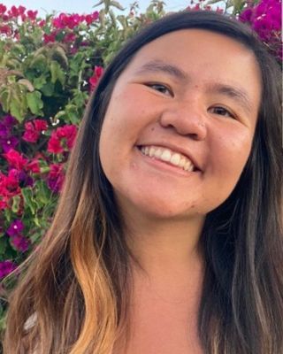 Photo of Stacey Yee, Associate Clinical Social Worker, ACSW