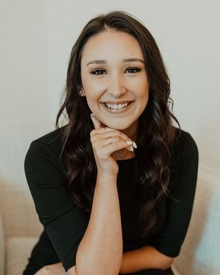 Photo of Nicole Shipp, Pre-Licensed Professional, MMFT