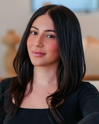 Photo of Stefani Pettas, MHC-LP