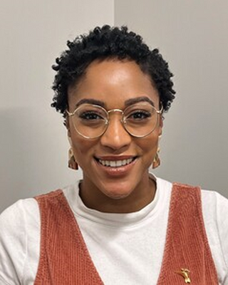Photo of Danielle Lee, Clinical Social Work/Therapist