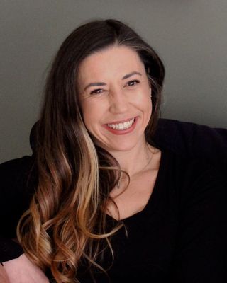 Photo of Robin Kennen, Pre-Licensed Professional, MA