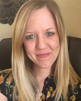 Photo of Lindsey Henningsen, Licensed Professional Counselor in Oklahoma City, OK