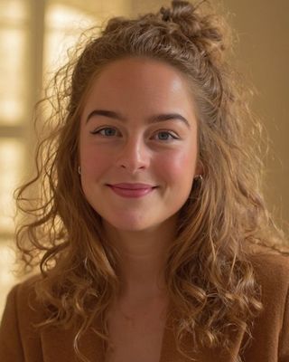 Photo of Giorgia Deslandes - Meld Therapy, Counsellor, MA, ACA-L3