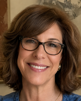 Photo of Lisa Sackellares, Clinical Social Work/Therapist, LCSW