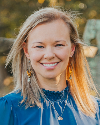 Photo of Liz Kent, Clinical Social Work/Therapist, MSW, LCSW-C