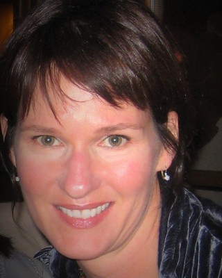 Photo of Melissa Hooper, Registered Psychotherapist in Ottawa, ON