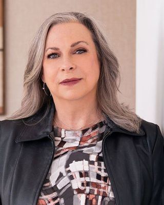 Photo of Amy Gayle Miller, Art Therapist, LCAT, CASAC, CADC