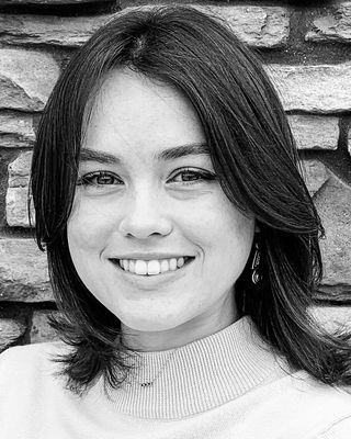 Photo of Isabelle Bond, Pre-Licensed Professional
