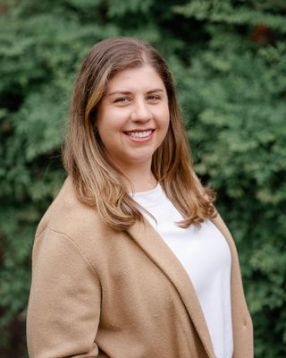 Photo of Julia Bettge, Licensed Professional Counselor, MA, LPC, NCC