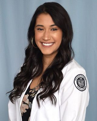 Photo of Ysamar Lozano, Psychiatric Nurse Practitioner, MSN, APRN, PMHNP