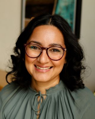 Photo of Mariam Saparamadu, Clinical Social Work/Therapist, LMSW