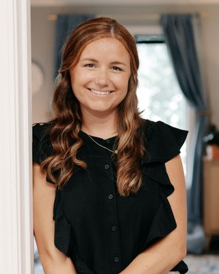 Photo of Meredith Edelen, Marriage & Family Therapist, LMFT, LCSW
