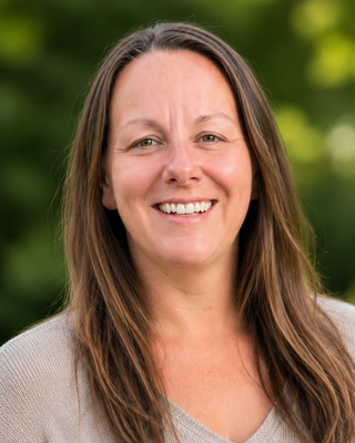 Photo of Stefanie Kinzie, Clinical Social Work/Therapist, MSW, LMHP-S