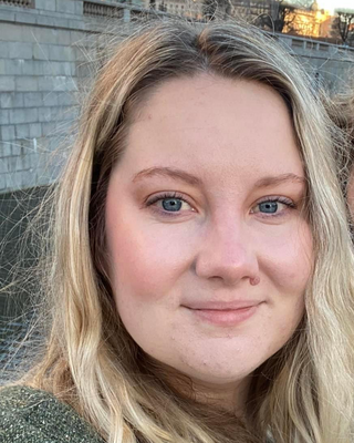 Photo of Nora Cyr, Marriage & Family Therapist, LMFT