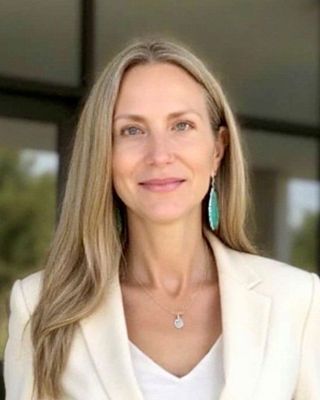 Photo of Dr. Holly Roso, Psychologist, PsyD