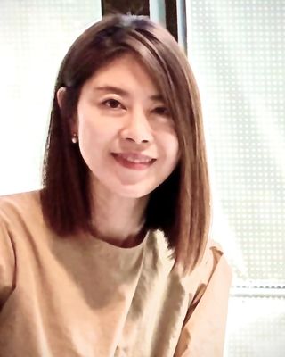 Photo of Julie Yook, Art Therapist, MA, LCPAT, ATR-BC