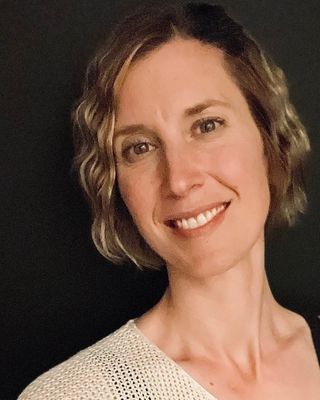 Photo of Hayley Nimmo, Counsellor, MAC, RCC, BACYC, ECE