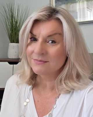 Photo of Dr. Anniken Pettersen, Psychologist, PsyD
