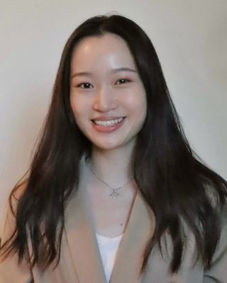 Photo of Maggie Jiaxuan He, Counselor, LMHC, LPC