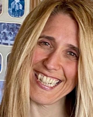 Photo of Angela Martin, Clinical Social Work/Therapist, LISW