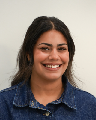 Photo of Jolian George, LPC-Associate, MA