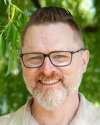 Photo of Simon Jo-Keeling, Registered Psychotherapist, MACP, PhD
