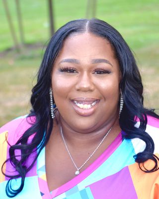 Photo of Sakinna J Lewis, Pre-Licensed Professional, MSW