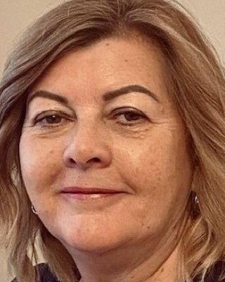 Photo of Angela Knights, Psychotherapist, MBACP