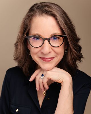Photo of Lisa Pierce - Lisa Pierce, LICSW, Clinical Social Work/Therapist, LICSW, LCSW-R